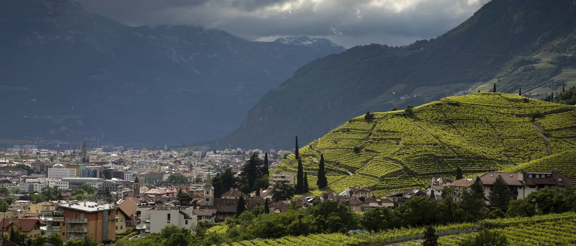 Ein Hotel in Bozen mit 4 Sternen … Ein Hotel in Bozen mit 4 Sternen …