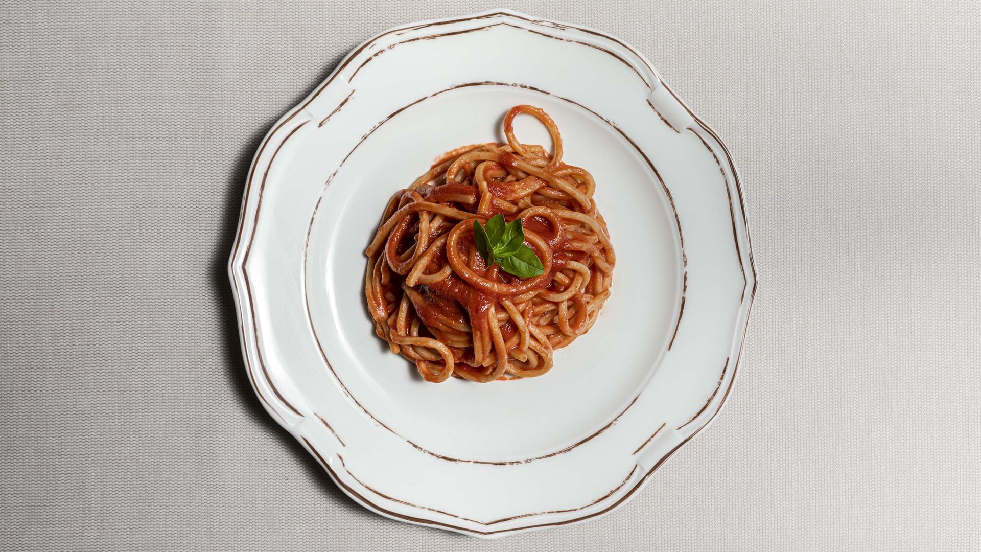 Il benessere inizia a tavola Il benessere inizia a tavola